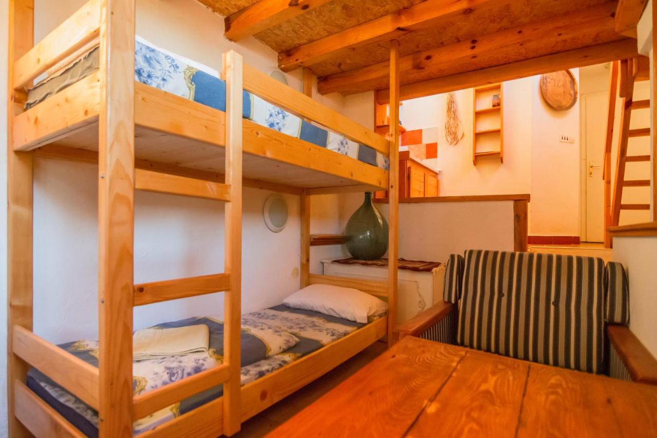 Robinson Sunset Guest House Lagadin Zimmer foto