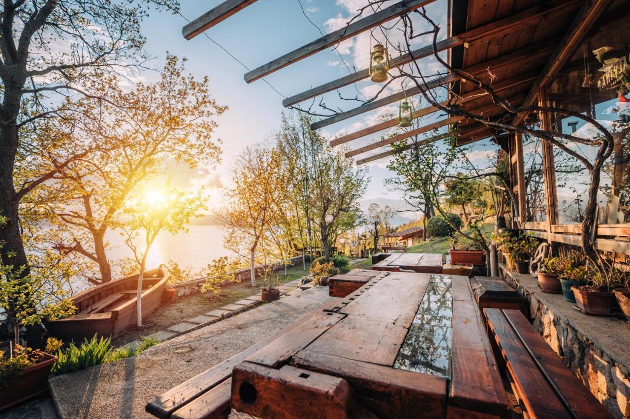 Robinson Sunset Guest House Lagadin Exterior foto