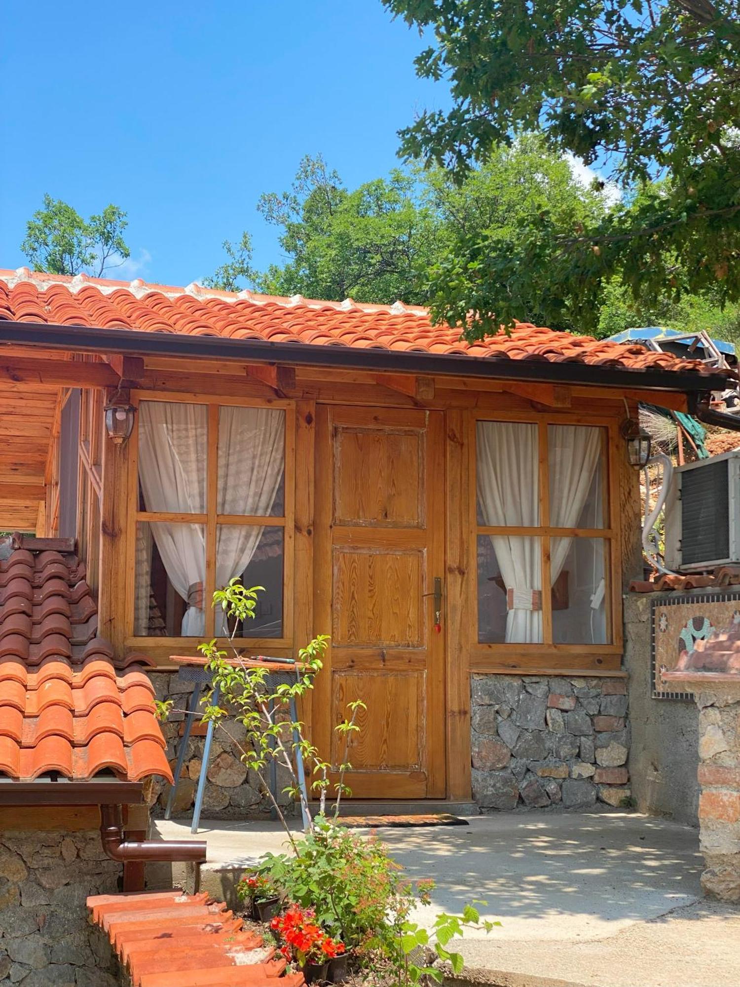 Robinson Sunset Guest House Lagadin Exterior foto