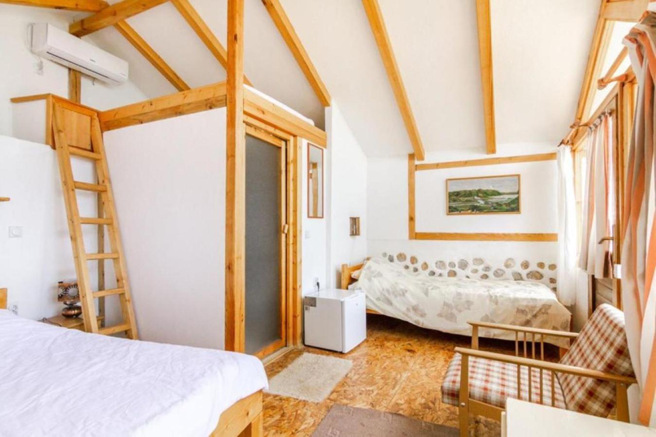 Robinson Sunset Guest House Lagadin Exterior foto