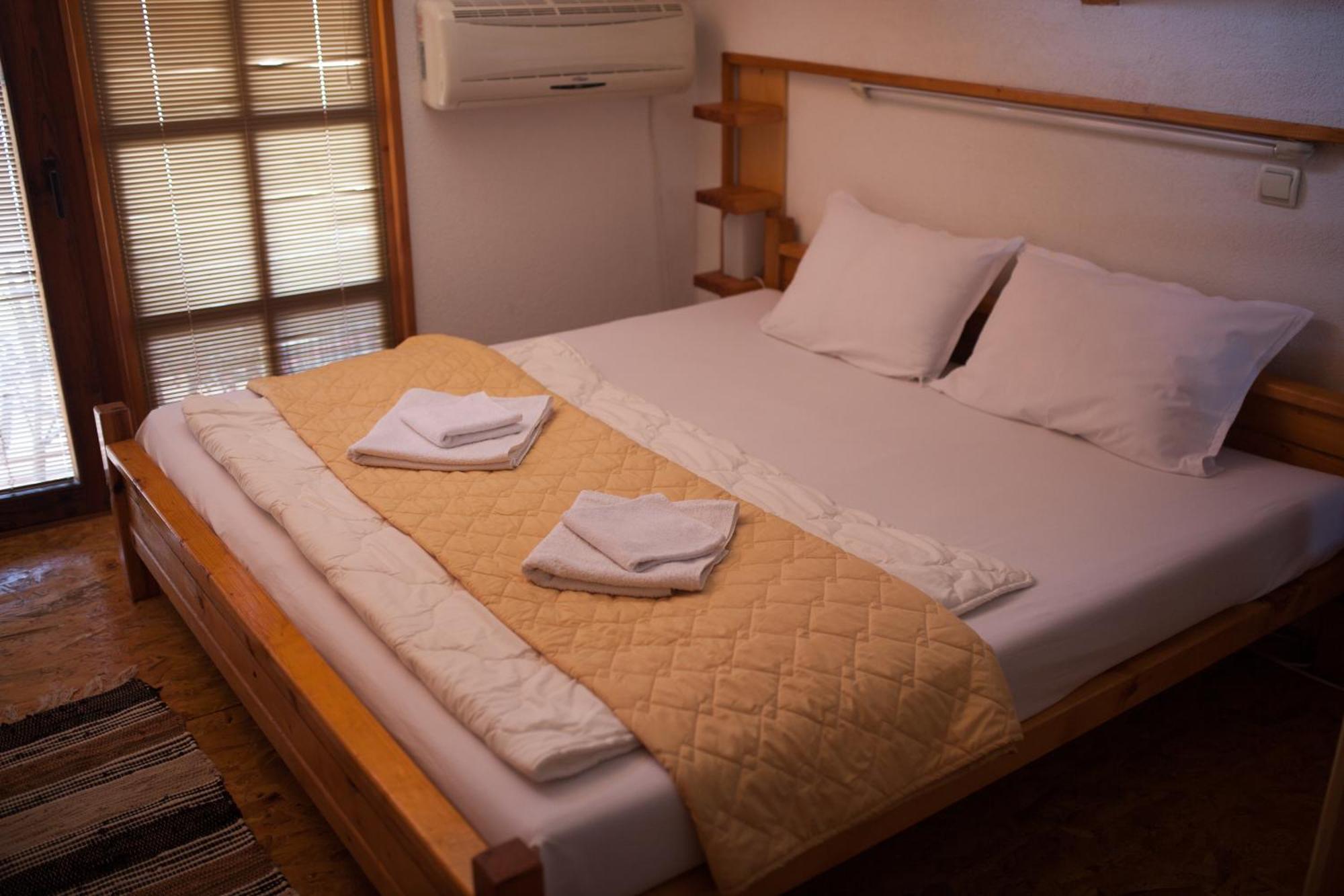Robinson Sunset Guest House Lagadin Zimmer foto
